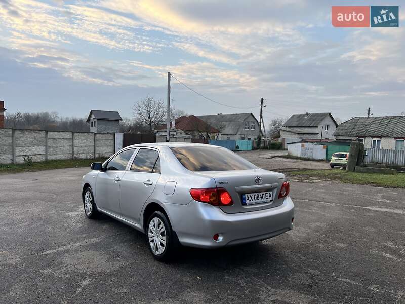 Седан Toyota Corolla 2009 в Харькове