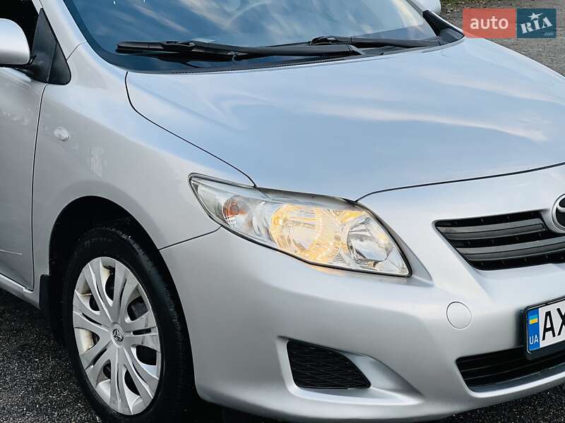 Седан Toyota Corolla 2009 в Харькове