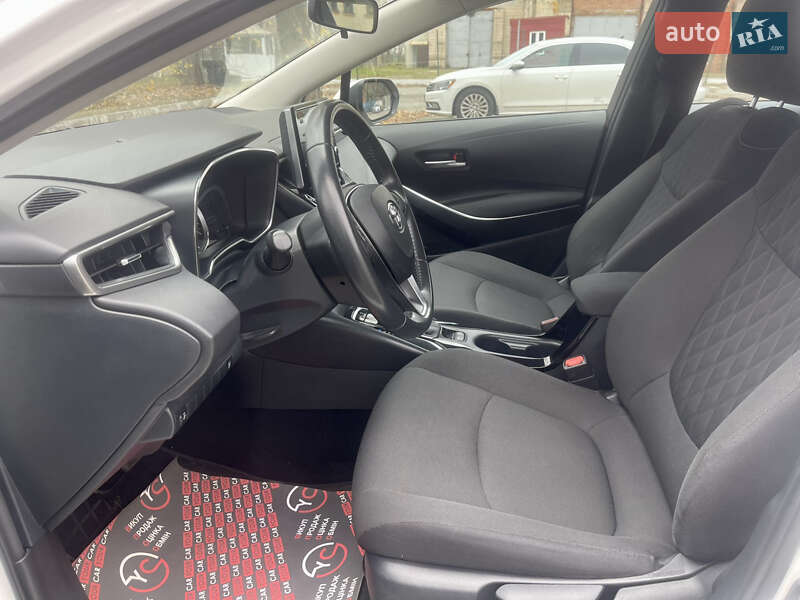 Седан Toyota Corolla 2020 в Києві