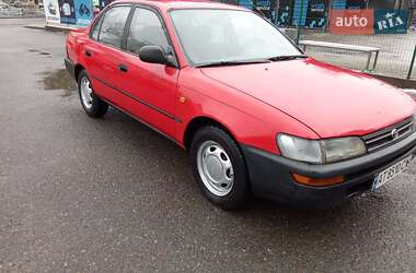 Седан Toyota Corolla 1995 в Надворной