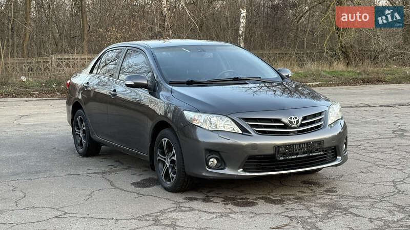 Седан Toyota Corolla 2010 в Желтых Водах фото Седан Toyota Corolla 2010 в Желтых Водах