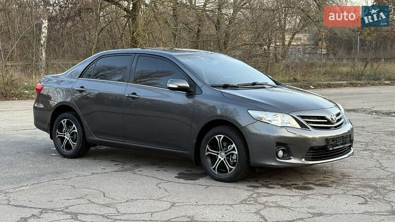 Седан Toyota Corolla 2010 в Желтых Водах фото 5 Седан Toyota Corolla 2010 в Желтых Водах