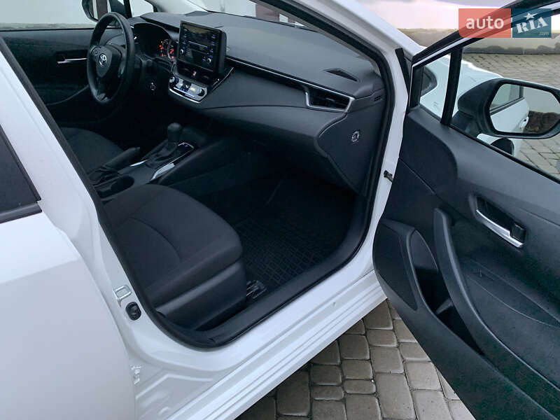 Седан Toyota Corolla 2021 в Киеве