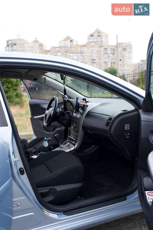 Седан Toyota Corolla 2008 в Киеве