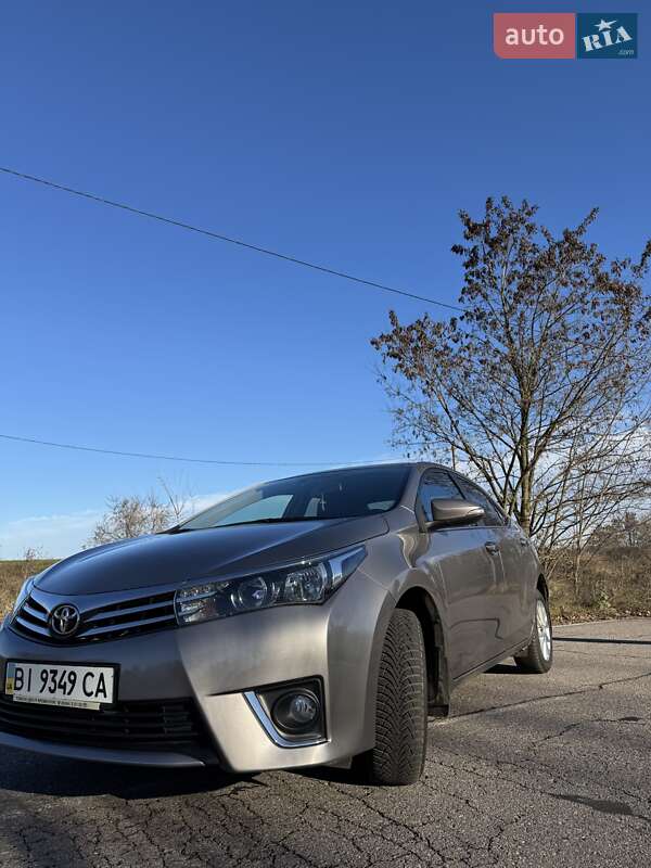 Седан Toyota Corolla 2014 в Кременчуге фото 5 Седан Toyota Corolla 2014 в Кременчуге