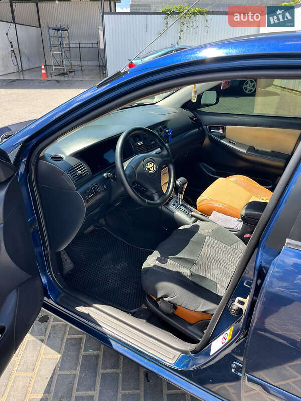 Седан Toyota Corolla 2002 в Одессе