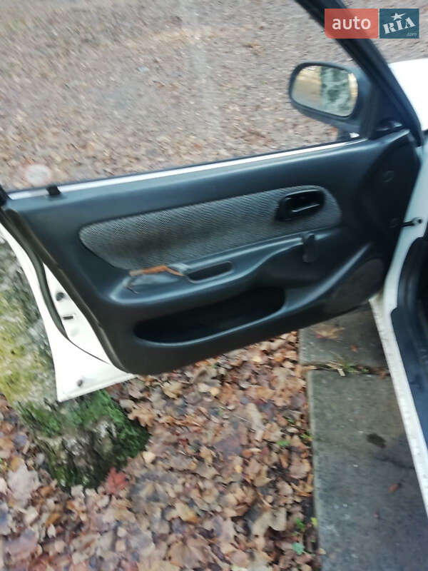 Ліфтбек Toyota Corolla 1992 в Кривому Розі фото 10 Ліфтбек Toyota Corolla 1992 в Кривому Розі