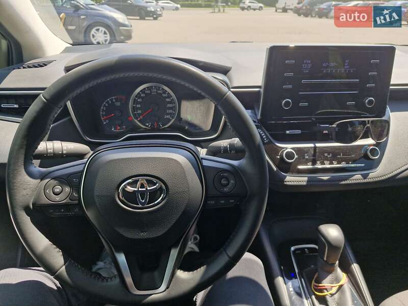 Седан Toyota Corolla 2020 в Києві