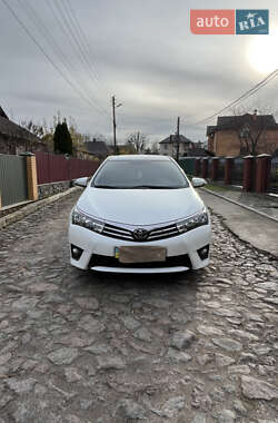 Седан Toyota Corolla 2013 в Тульчине