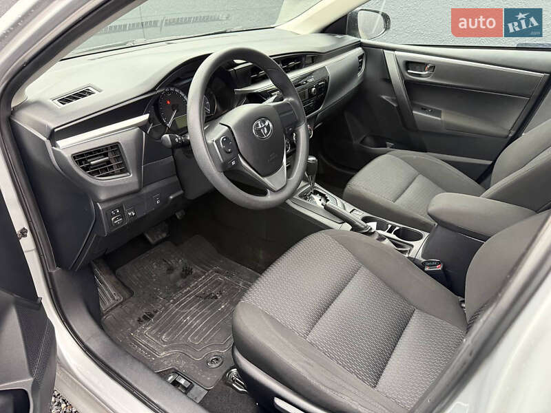 Седан Toyota Corolla 2015 в Стрию фото 23 Седан Toyota Corolla 2015 в Стрию