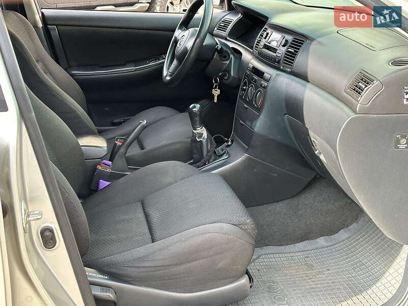 Хетчбек Toyota Corolla 2005 в Одесі