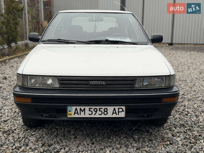 Хэтчбек Toyota Corolla 1988 в Бердичеве