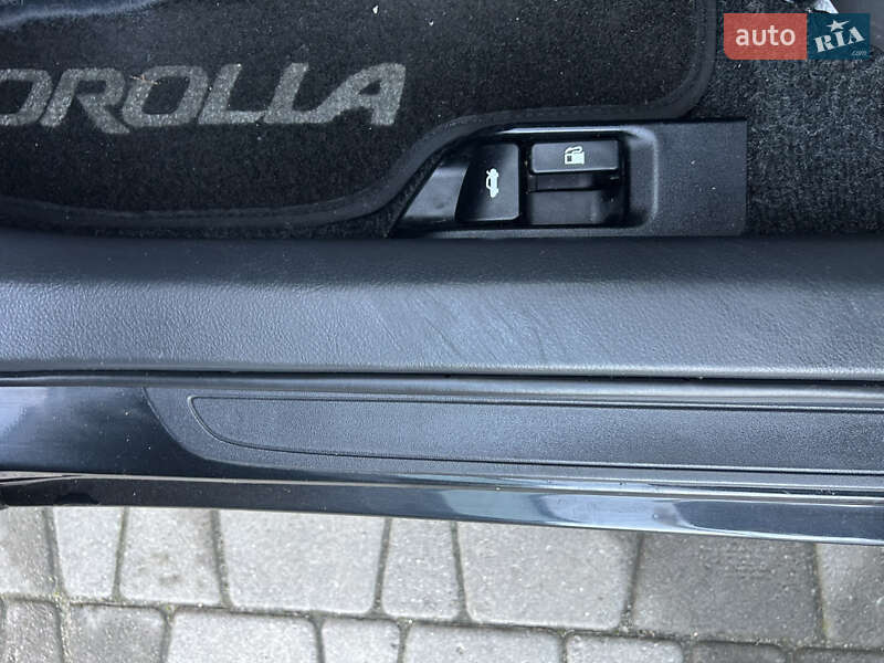 Седан Toyota Corolla 2008 в Дніпрі