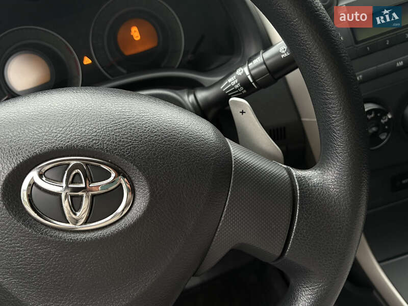 Седан Toyota Corolla 2008 в Харькове