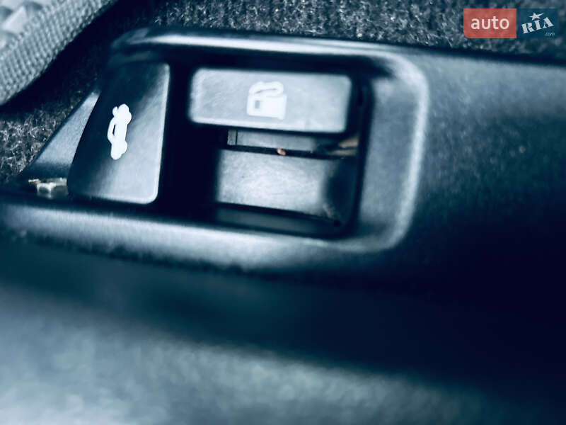 Седан Toyota Corolla 2008 в Грушево