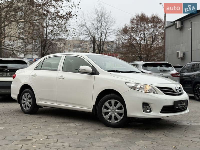 Седан Toyota Corolla 2011 в Одессе