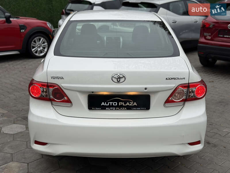 Седан Toyota Corolla 2011 в Одессе