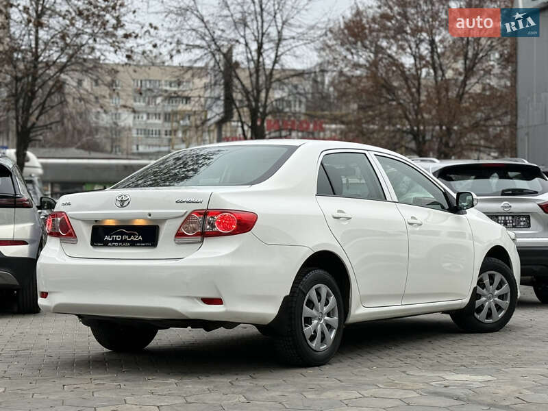 Седан Toyota Corolla 2011 в Одессе