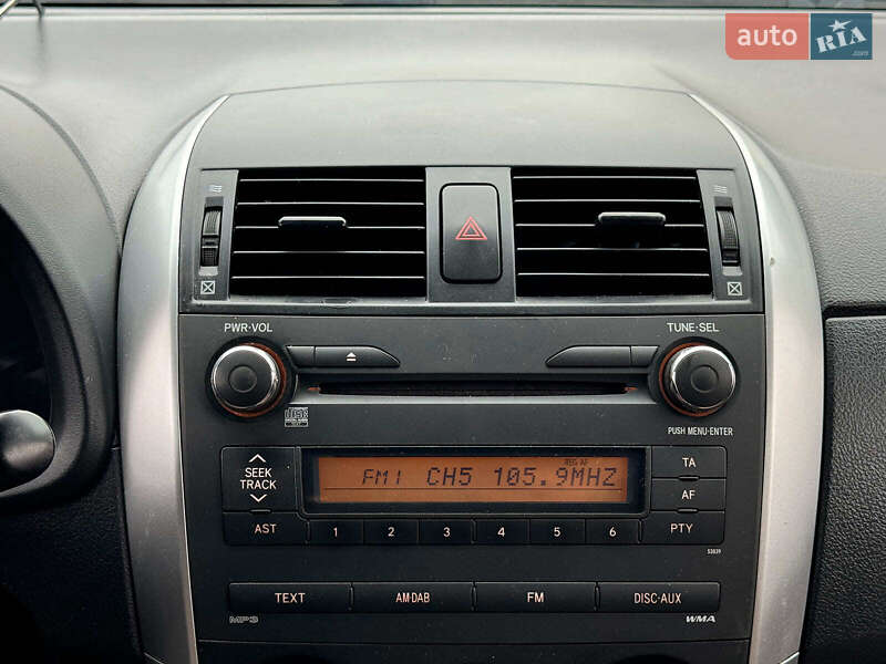 Седан Toyota Corolla 2010 в Вінниці