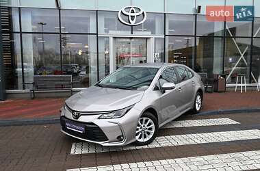 Седан Toyota Corolla 2021 в Киеве