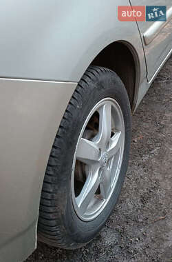 Хетчбек Toyota Corolla 2006 в Кам'янському