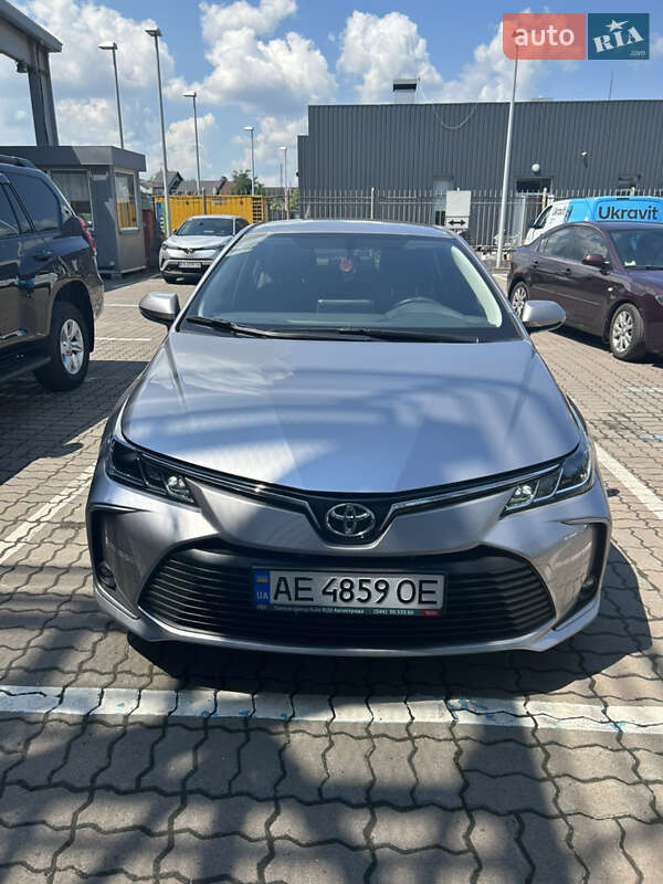 Седан Toyota Corolla 2020 в Києві