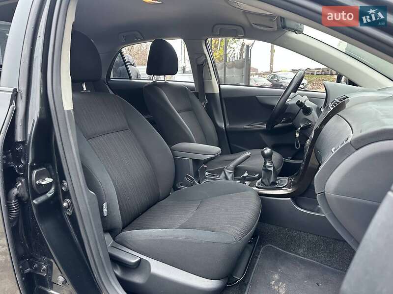 Седан Toyota Corolla 2007 в Києві фото 12 Седан Toyota Corolla 2007 в Києві