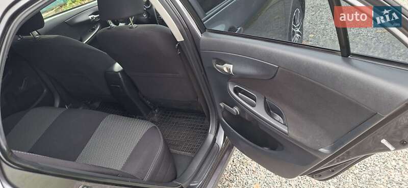 Седан Toyota Corolla 2012 в Нежине