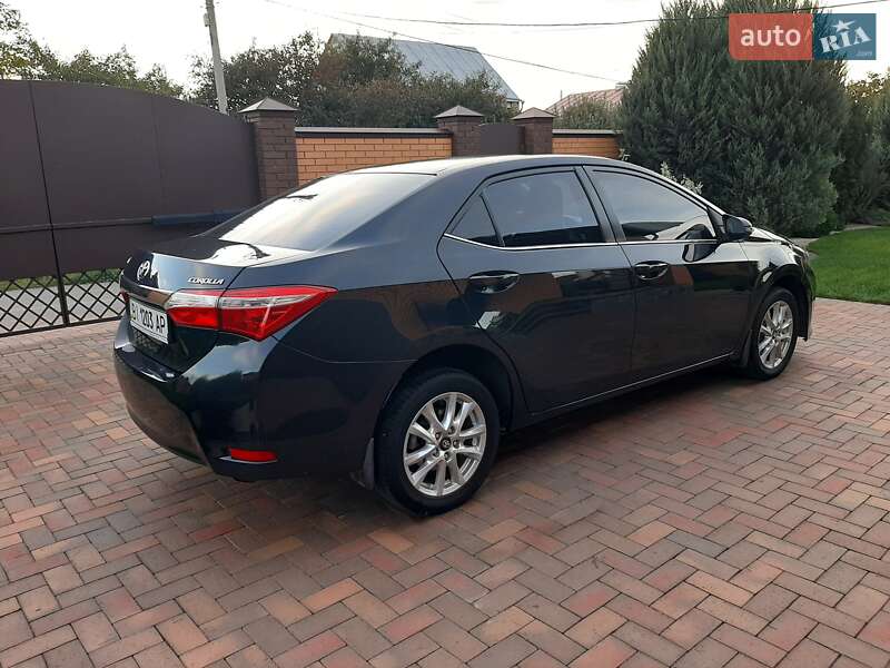 Седан Toyota Corolla 2013 в Полтаві фото 3 Седан Toyota Corolla 2013 в Полтаві