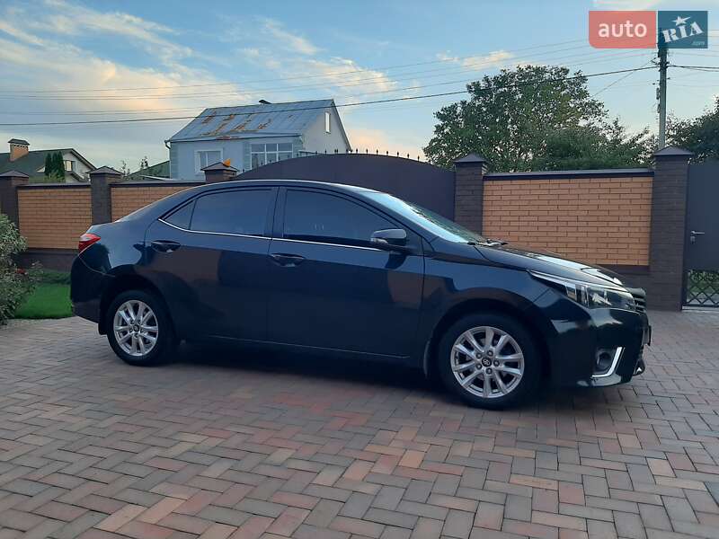 Седан Toyota Corolla 2013 в Полтаві фото 8 Седан Toyota Corolla 2013 в Полтаві