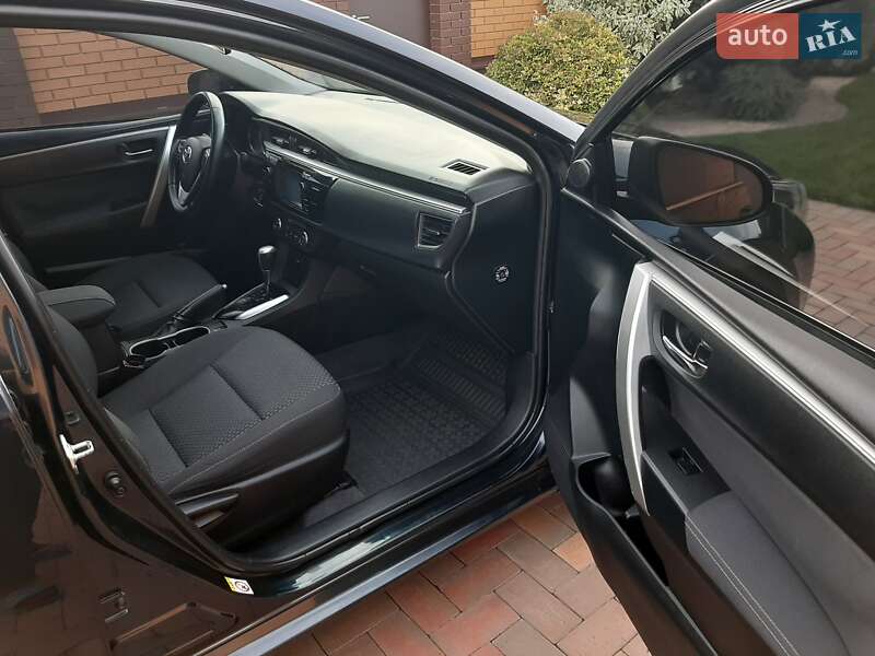 Седан Toyota Corolla 2013 в Полтаві фото 14 Седан Toyota Corolla 2013 в Полтаві