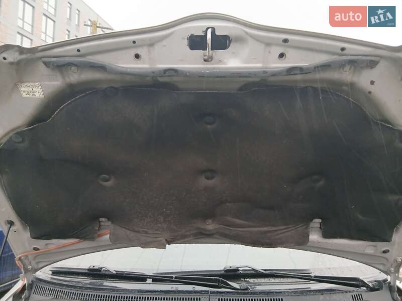 Хетчбек Toyota Corolla 2003 в Одесі фото 3 Хетчбек Toyota Corolla 2003 в Одесі