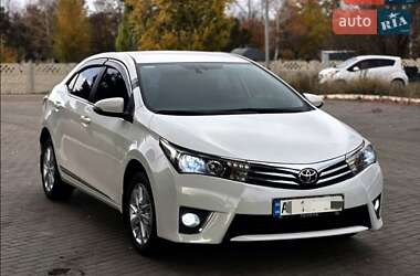 Седан Toyota Corolla 2013 в Харкові