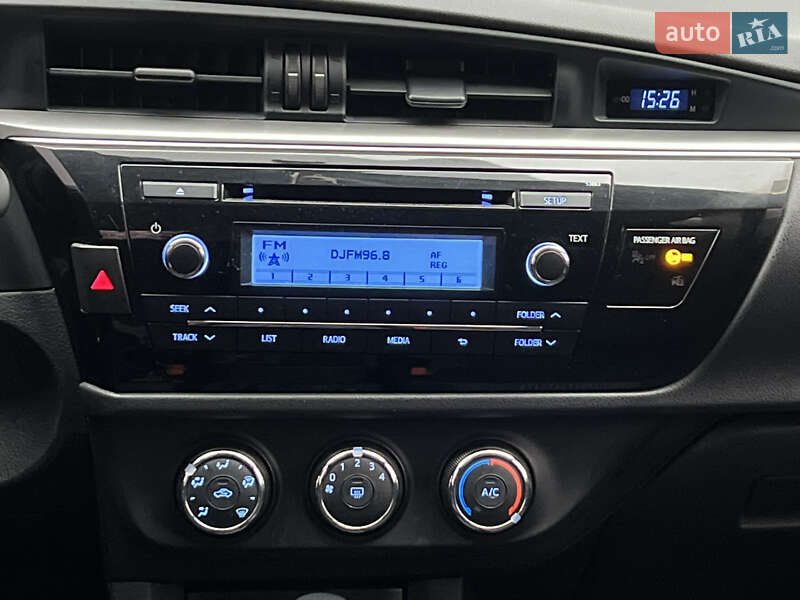 Седан Toyota Corolla 2016 в Києві фото 36 Седан Toyota Corolla 2016 в Києві