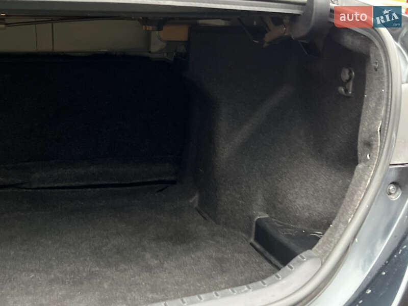 Седан Toyota Corolla 2016 в Києві фото 45 Седан Toyota Corolla 2016 в Києві