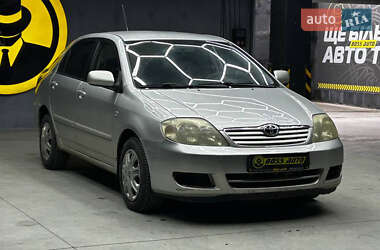 Седан Toyota Corolla 2005 в Черновцах