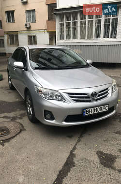 Седан Toyota Corolla 2011 в Одесі