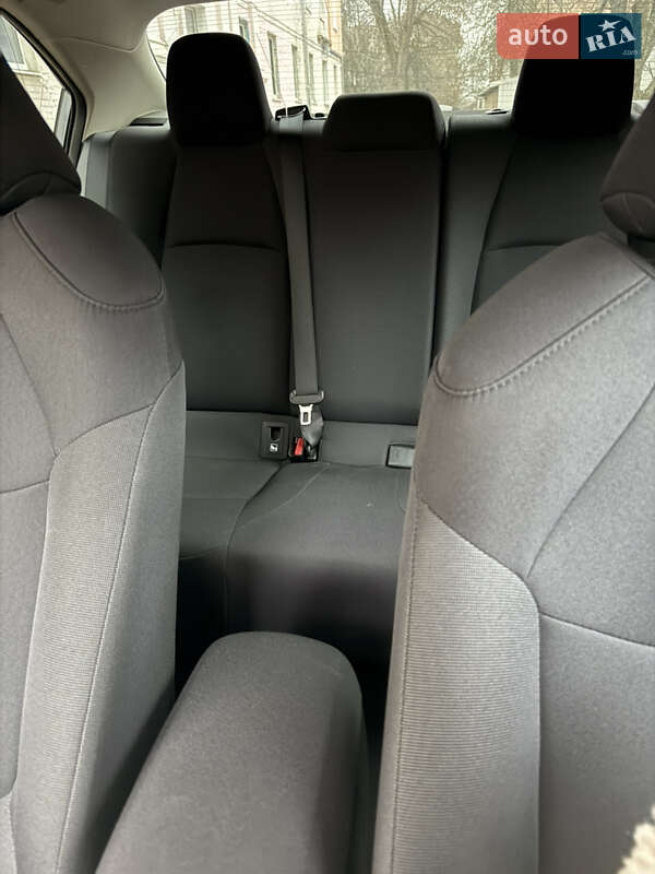 Седан Toyota Corolla 2019 в Кропивницком