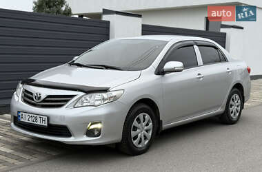 Седан Toyota Corolla 2010 в Белой Церкви