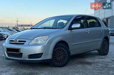 Хэтчбек Toyota Corolla 2004 в Львове