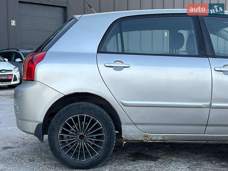 Хетчбек Toyota Corolla 2004 в Львові