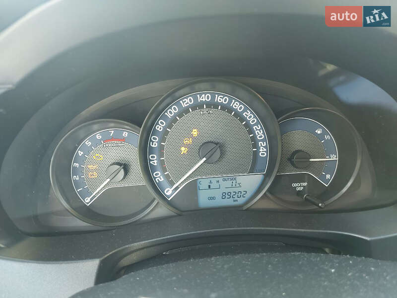 Седан Toyota Corolla 2013 в Кілії фото 13 Седан Toyota Corolla 2013 в Кілії