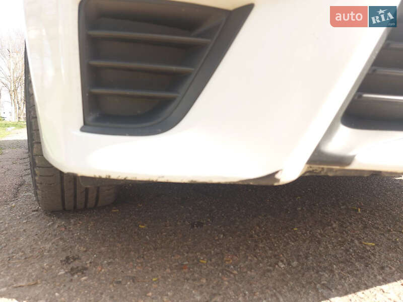 Седан Toyota Corolla 2013 в Кілії фото 18 Седан Toyota Corolla 2013 в Кілії
