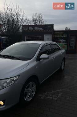 Седан Toyota Corolla 2008 в Полонном