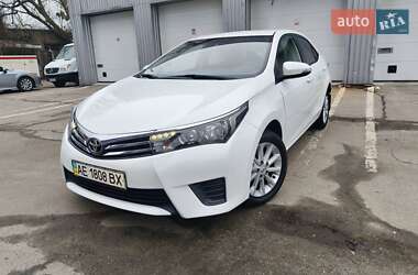 Седан Toyota Corolla 2014 в Киеве