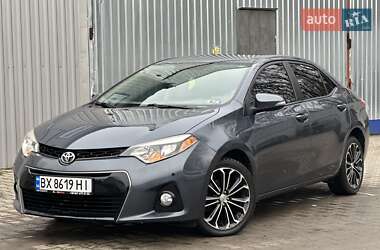 Седан Toyota Corolla 2014 в Хмельницком