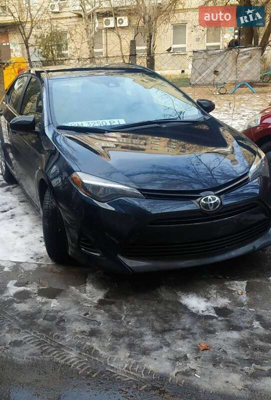 Седан Toyota Corolla 2019 в Николаеве