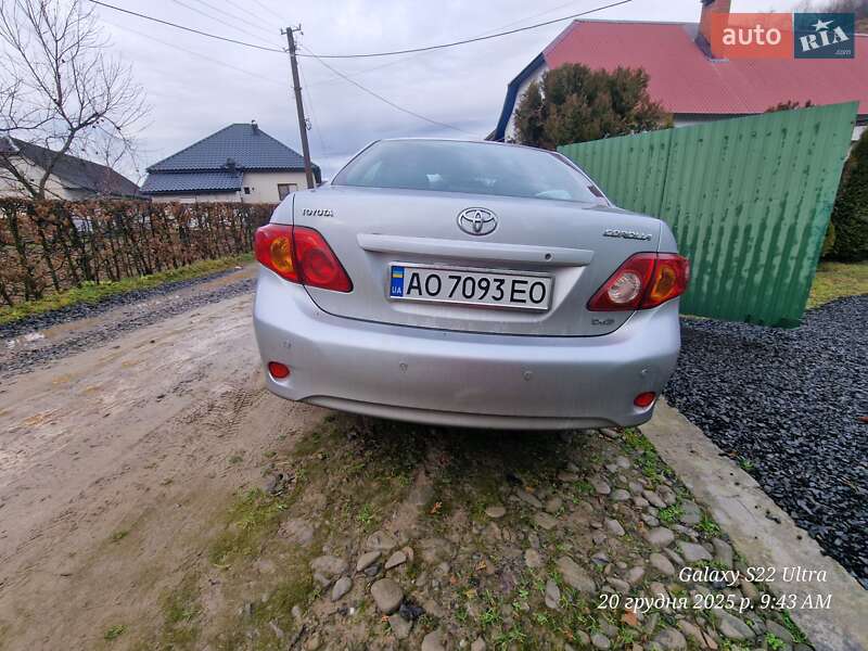 Седан Toyota Corolla 2007 в Іршаві