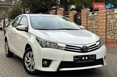 Седан Toyota Corolla 2013 в Одесі