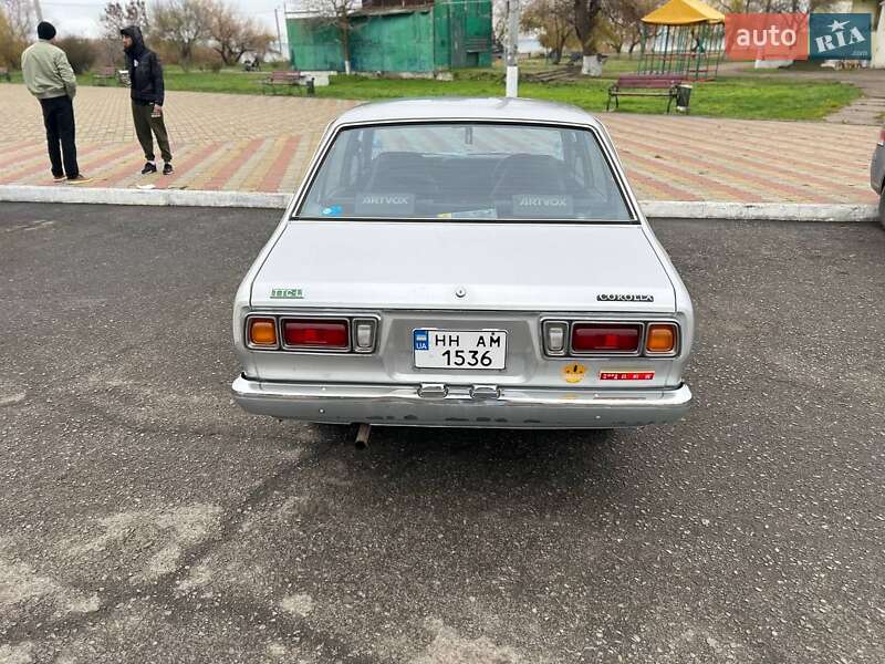 Седан Toyota Corolla 1984 в Овідіополі